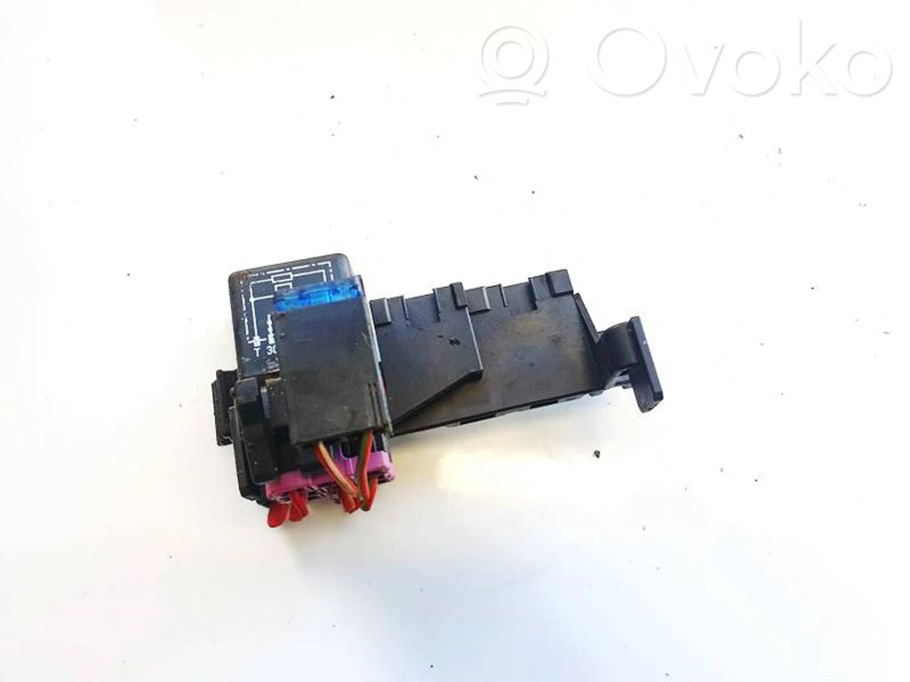 Volkswagen PASSAT B5 Set scatola dei fusibili 