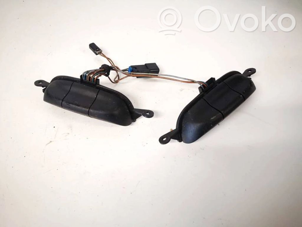 Boutons / interrupteurs volant   90561159,90561159