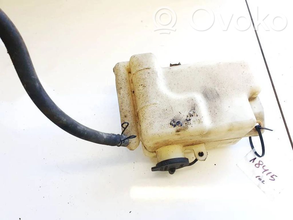Toyota Avensis T250 Wischwasserbehälter 