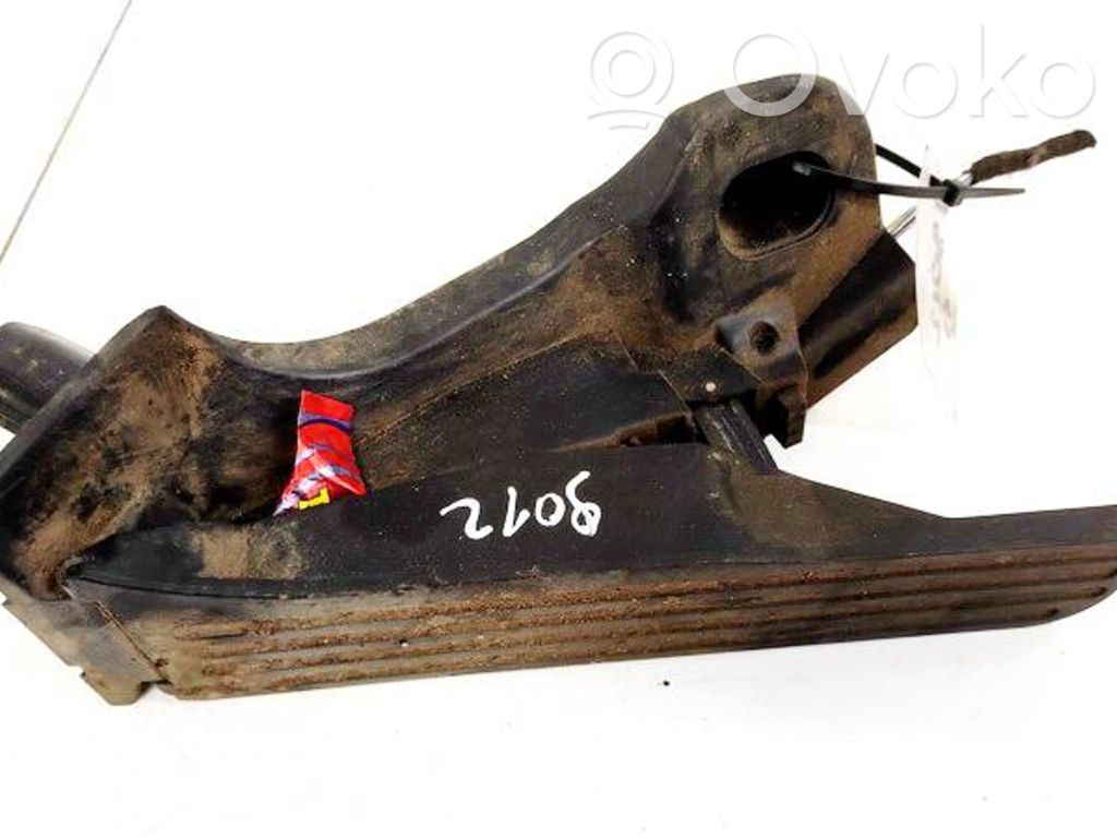 Volkswagen Touran II Pedał gazu / przyspieszenia
