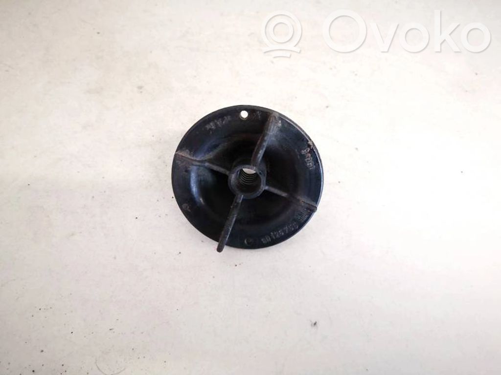 Tornillo de la rueda de repuesto   90126755,90126755