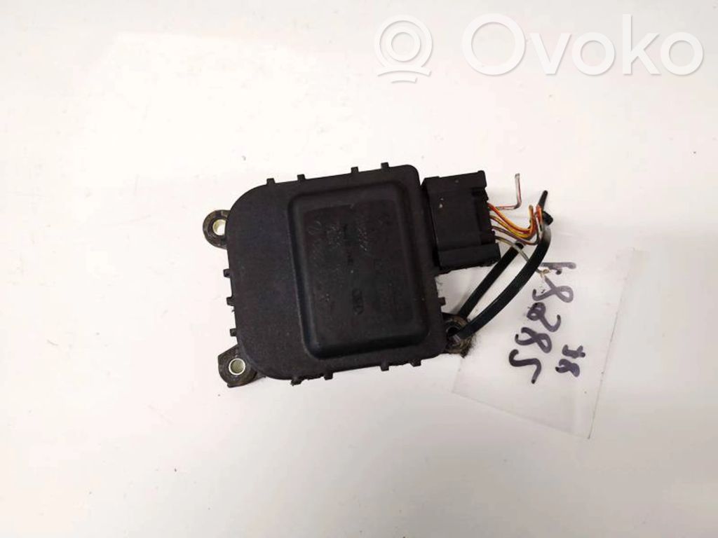 Audi A3 S3 8L Silniczek nagrzewnicy 