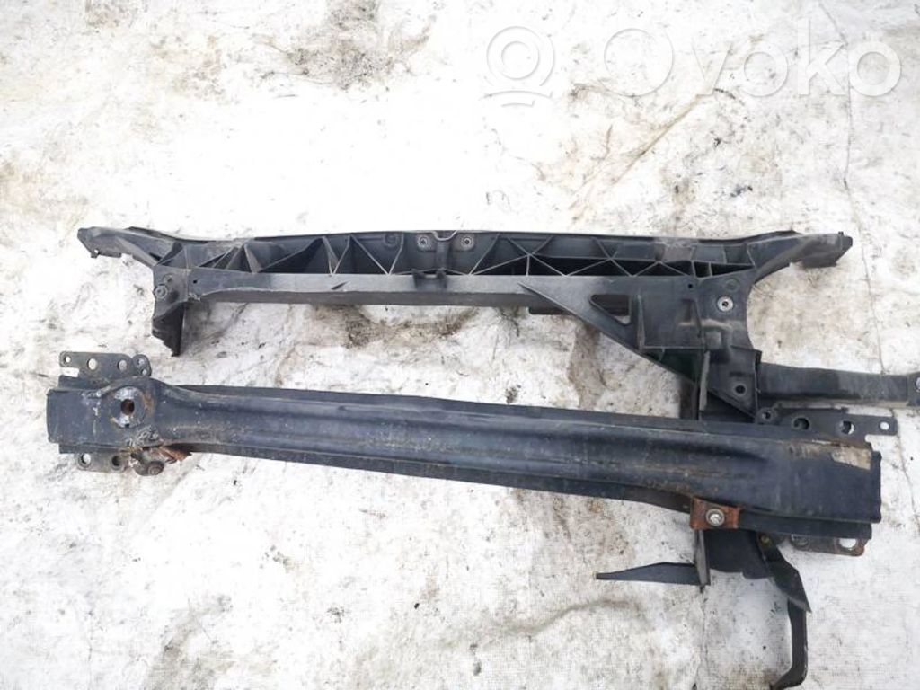 Traversă bară protecție față