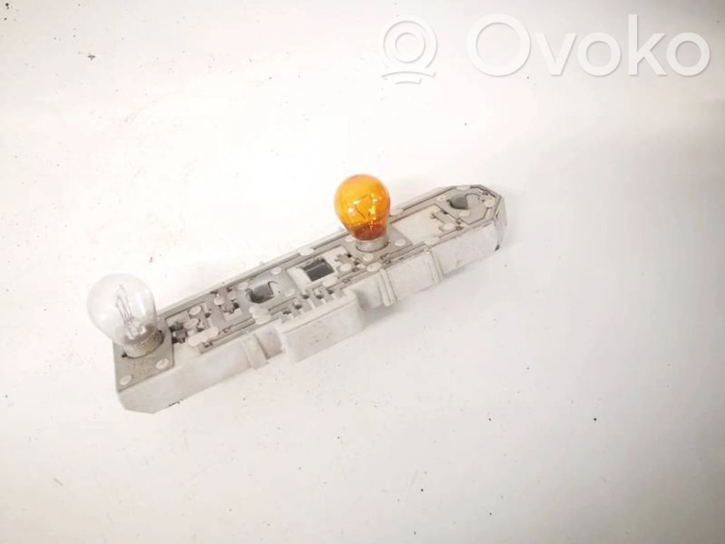 Skoda Superb B5 (3U) Suport becuri lampă spate