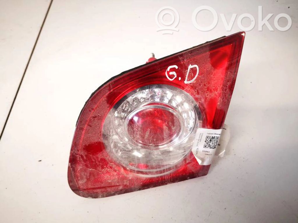 Volkswagen PASSAT B6 Takaluukun takavalot