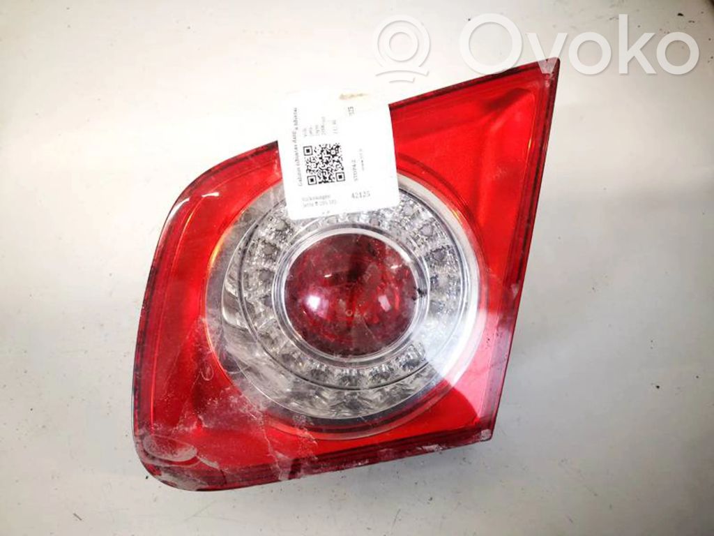 Volkswagen Jetta V Lampă spate în capacul portbagajului 