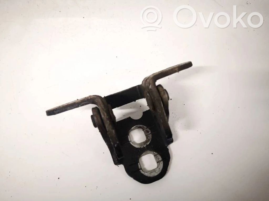 Bisagra superior puerta delantera