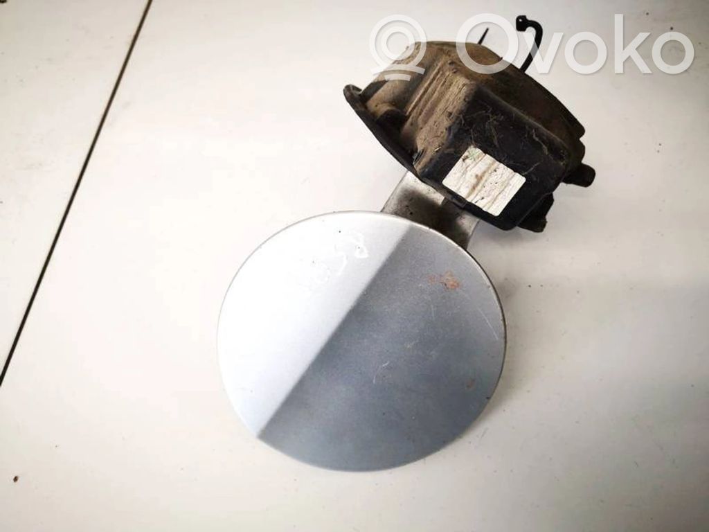 Volkswagen PASSAT B6 Sportello del serbatoio del carburante 
