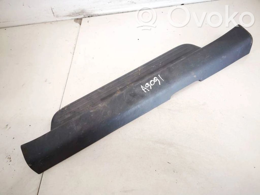 Toyota Yaris Listwa progowa przednia 