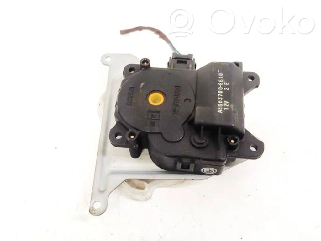 Toyota Avensis T250 Motor/actuator clapetă aer 