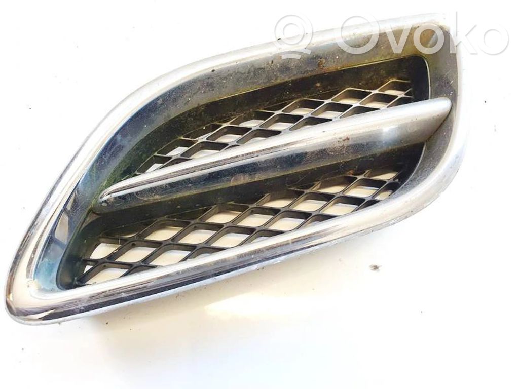 Nissan Primera Griglia anteriore 