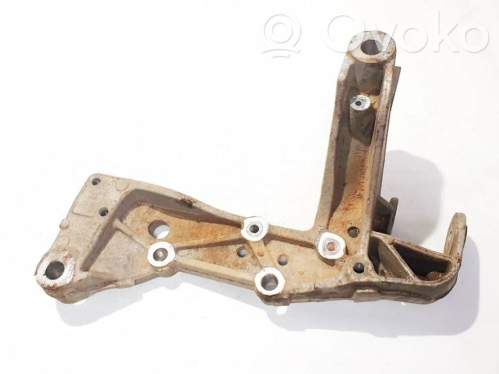 Skoda Octavia Mk2 (1Z) Braccio di controllo sospensione anteriore inferiore/braccio oscillante