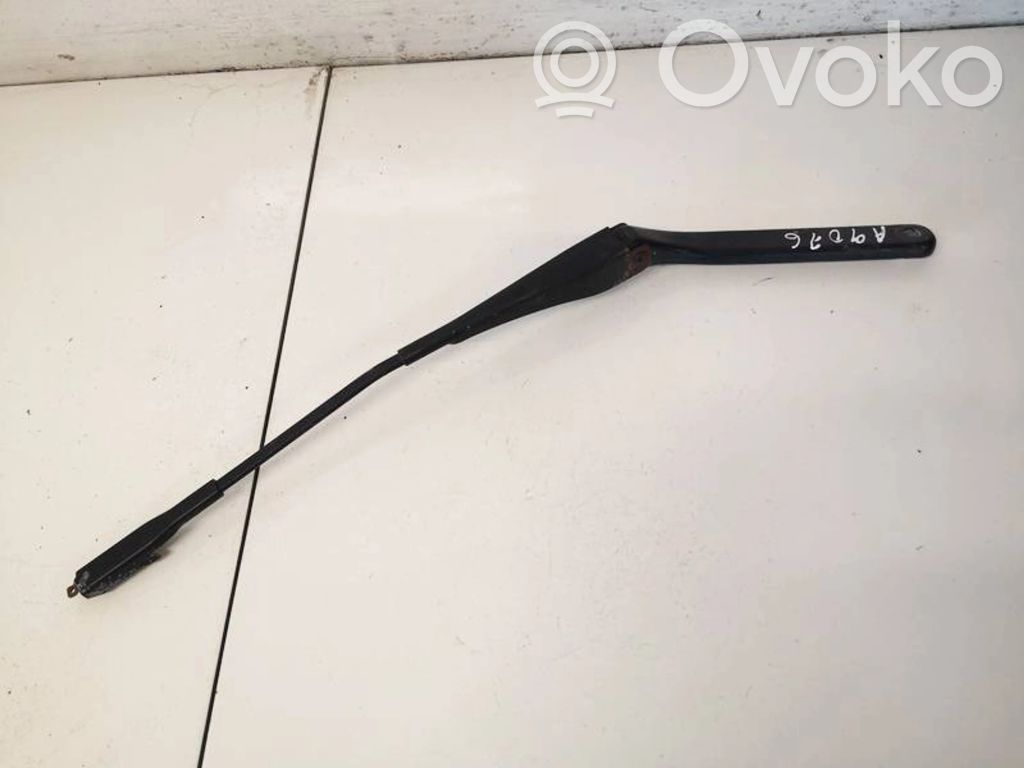 BMW 1 E81 E87 Wischerarm vorne 