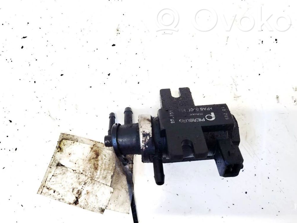Audi A4 S4 B5 8D Solenoid supapă turbosuflantă 