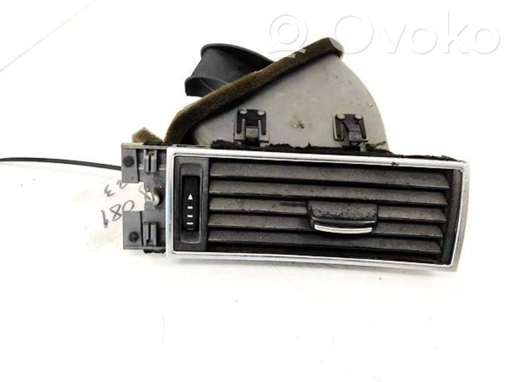 Grilă ventilație centrală   4F1820902B,4F1820902B