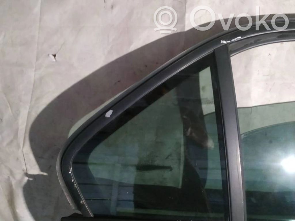 Ventanilla de ventilación de la puerta trasera   AS2,AS2