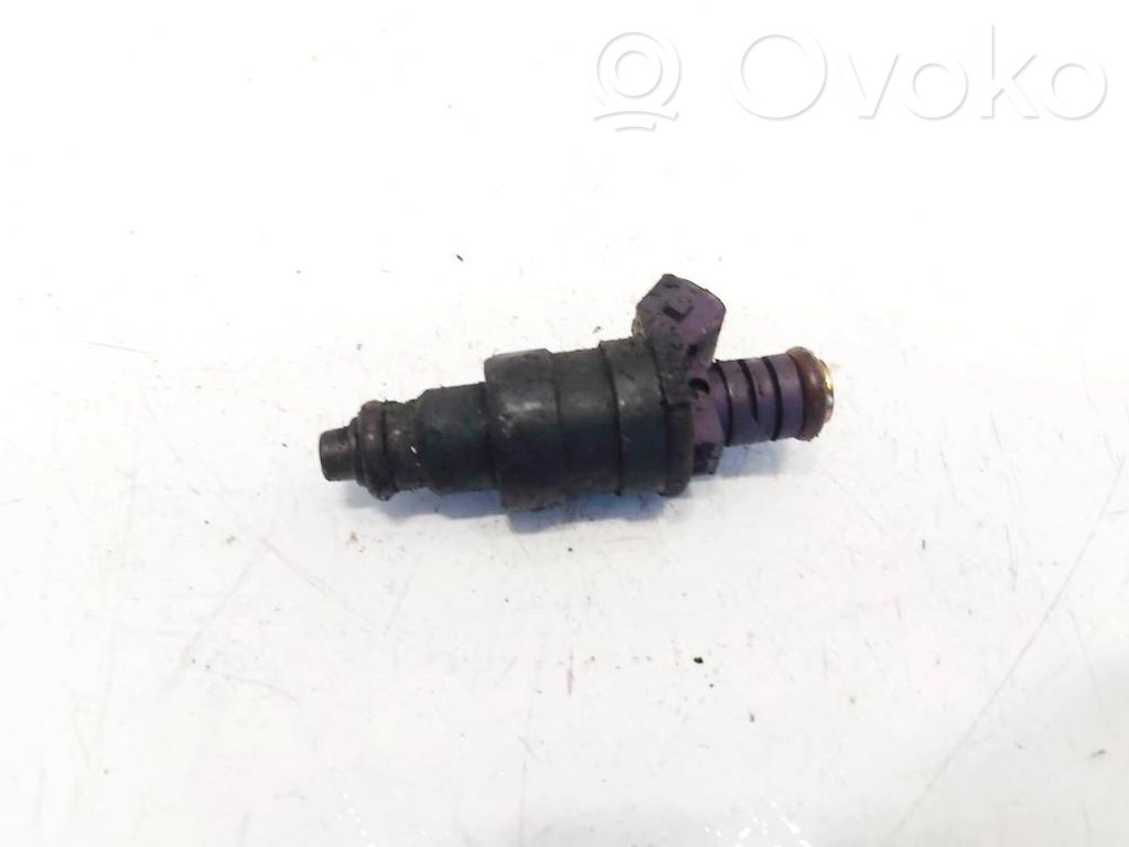 Volvo S40, V40 Injector combustibil 