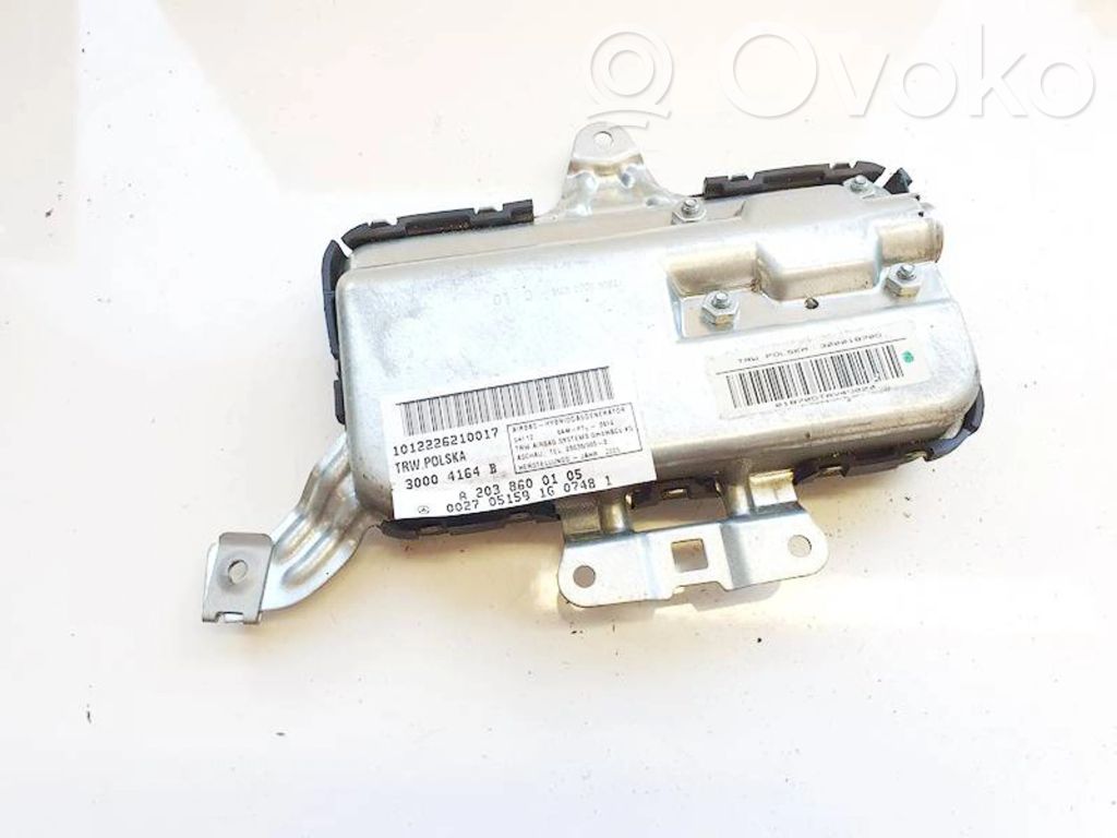 Mercedes-Benz C W203 Airbag de la puerta delantera