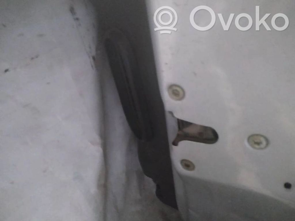 Cerradura de puerta delantera