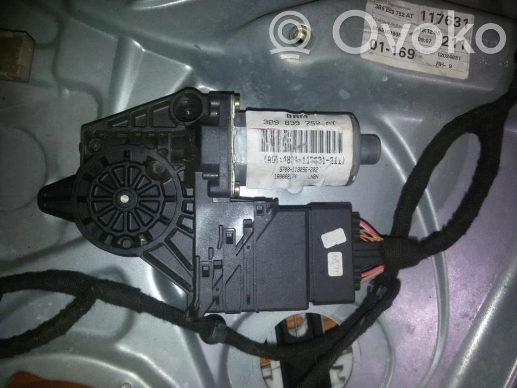 Volkswagen PASSAT B5 Motor macara geam ușă spate 