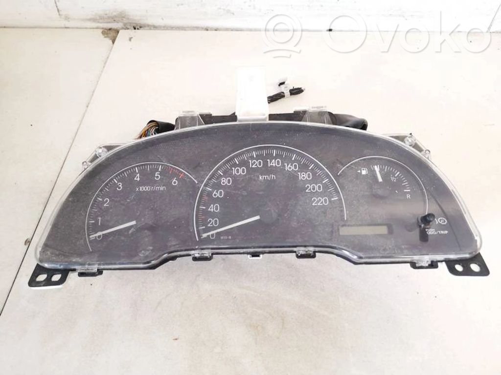 Toyota Avensis Verso Tachimetro (quadro strumenti) 