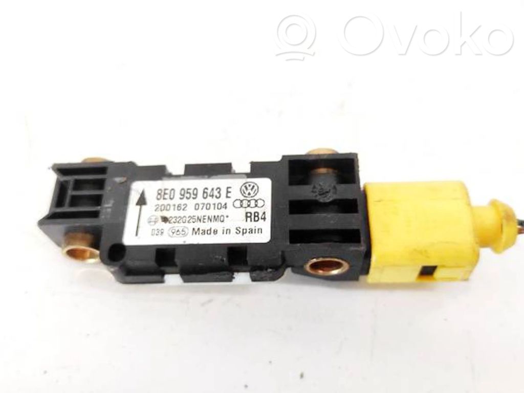 Audi A4 S4 B6 8E 8H Senzor impact/declanșare airbag 