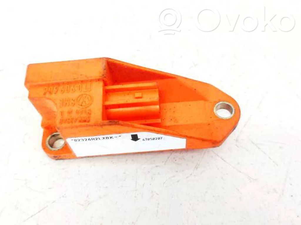 Volkswagen Touran I Senzor impact/declanșare airbag 
