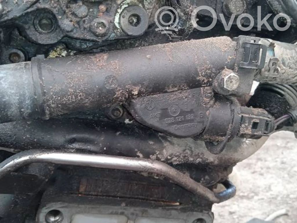 Jeep Patriot Tuyau de liquide de refroidissement moteur 