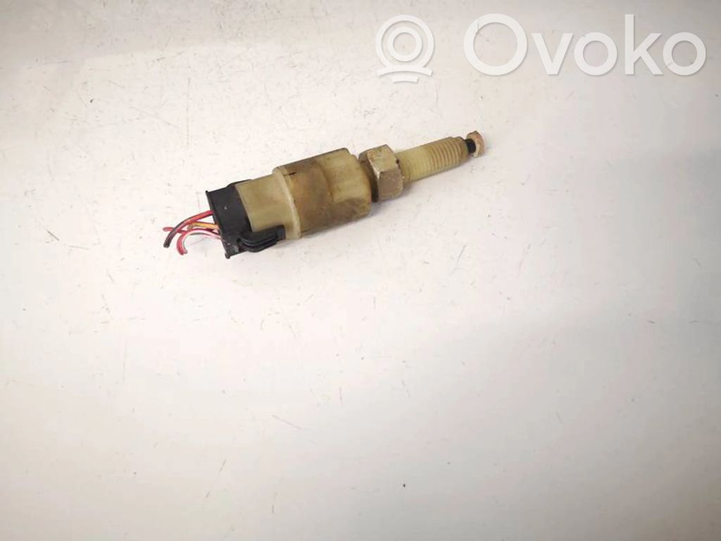 Volkswagen PASSAT B5 Comutator senzor pedală frână 