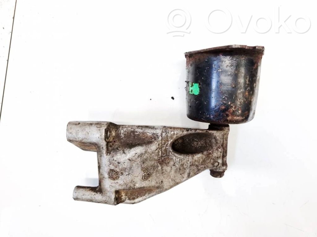 Alfa Romeo 155 Engine mount bracket 