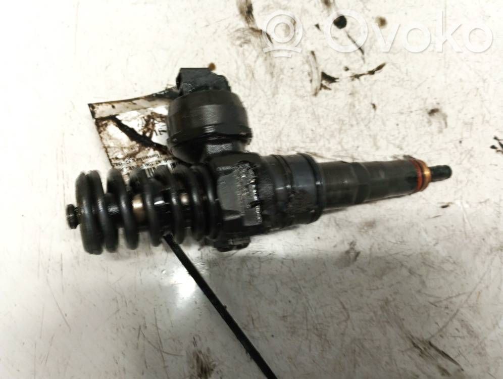 Fuel injector