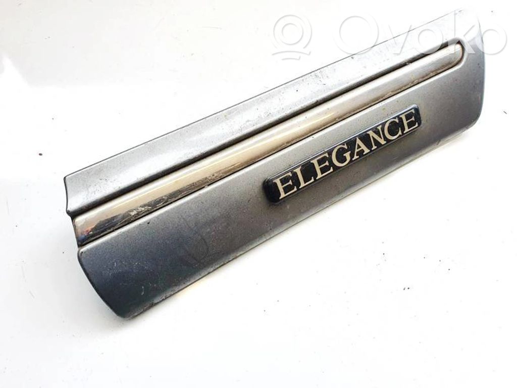 Mercedes-Benz E W210 Moulure, baguette/bande protectrice d'aile 
