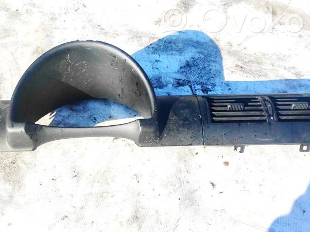 Volkswagen Fox Element deski rozdzielczej 