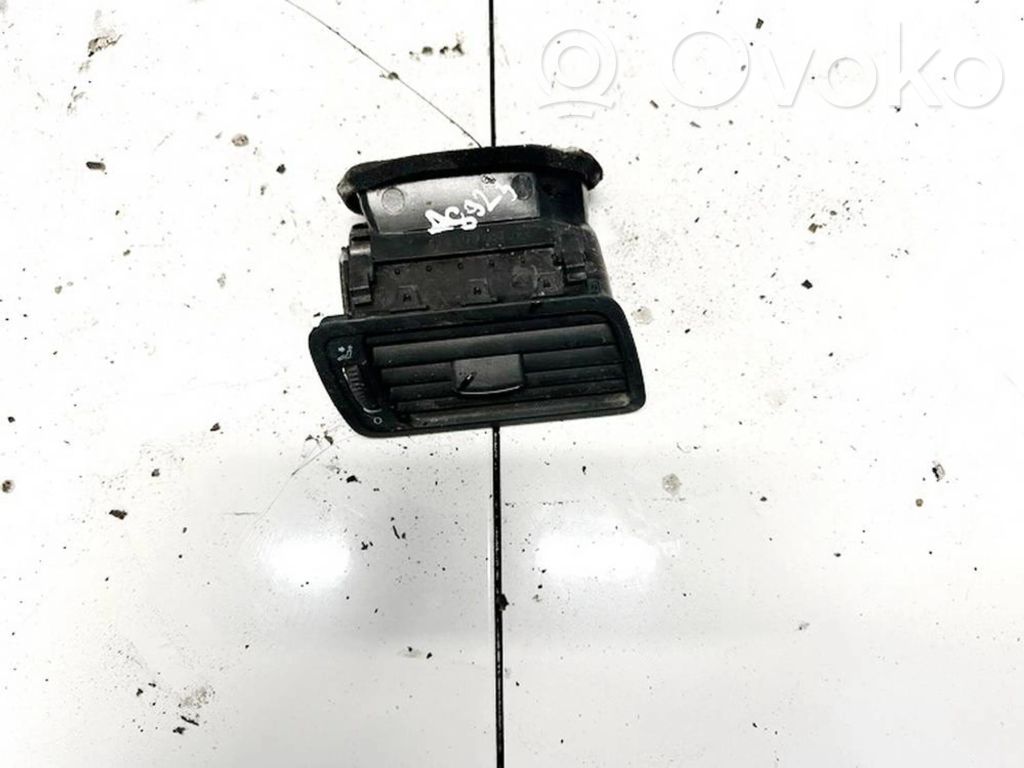 Volkswagen PASSAT B6 Copertura griglia di ventilazione laterale cruscotto 