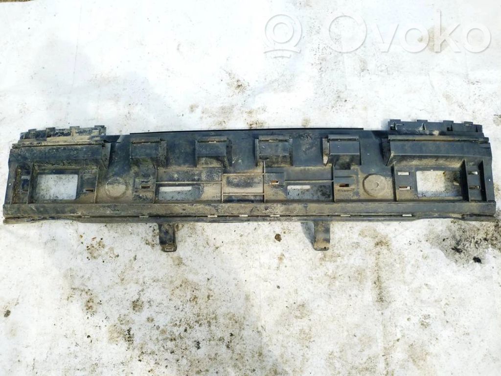 Volvo S40, V40 Support de pare-chocs arrière