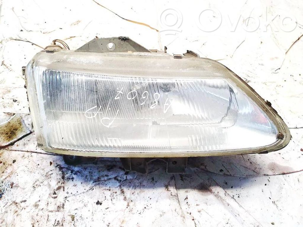 Renault Laguna I Faro/fanale