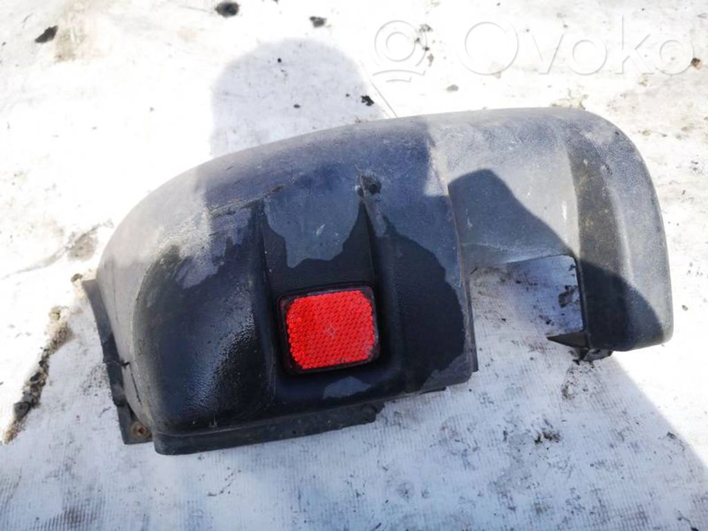 Iveco Daily 30.8 - 9 Ornament colț bară spate 
