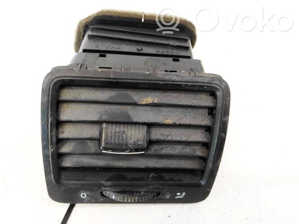 Volkswagen Golf V Griglia di ventilazione centrale cruscotto 