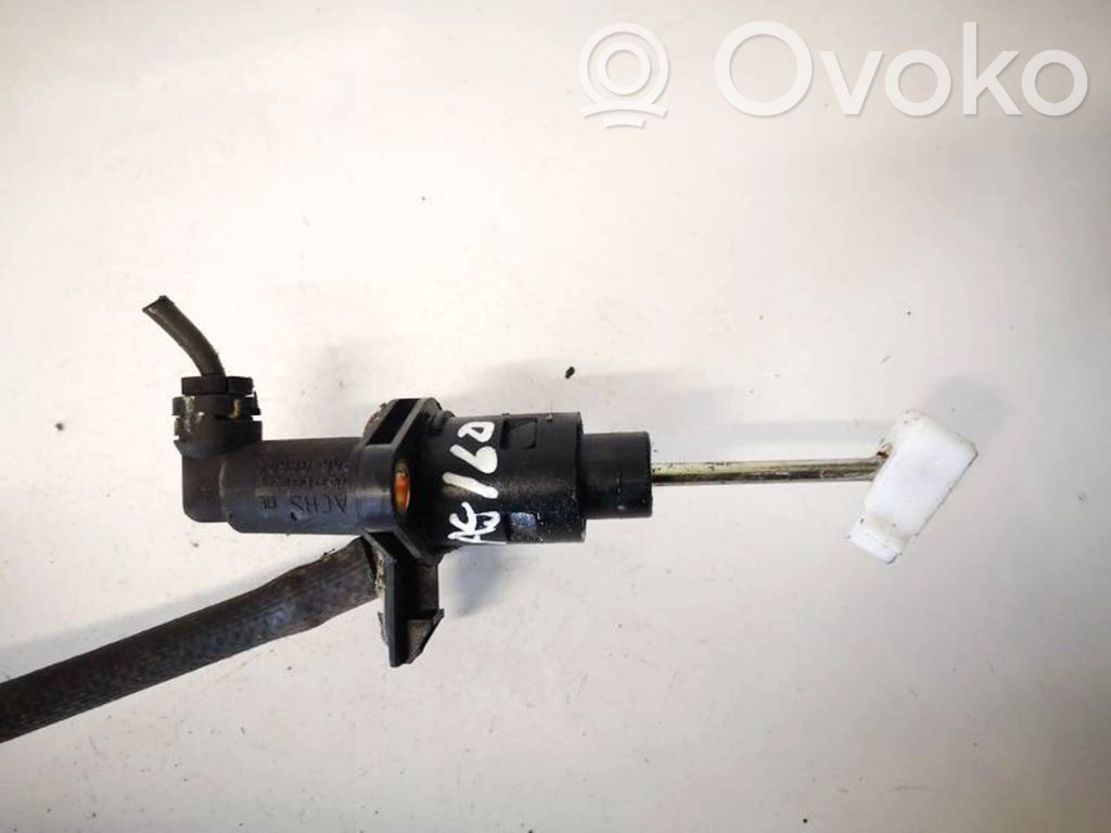 Volkswagen Polo IV 9N3 Cilindro maestro de embrague 