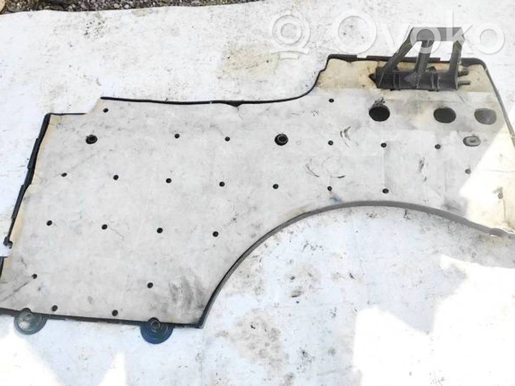 Volkswagen PASSAT B5 Engine splash shield/under tray 