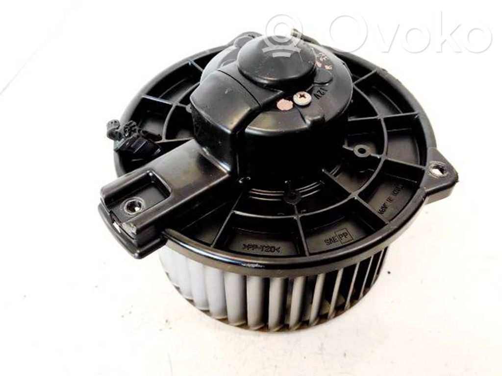 Toyota RAV 4 (XA20) Ventilator aerotermă 