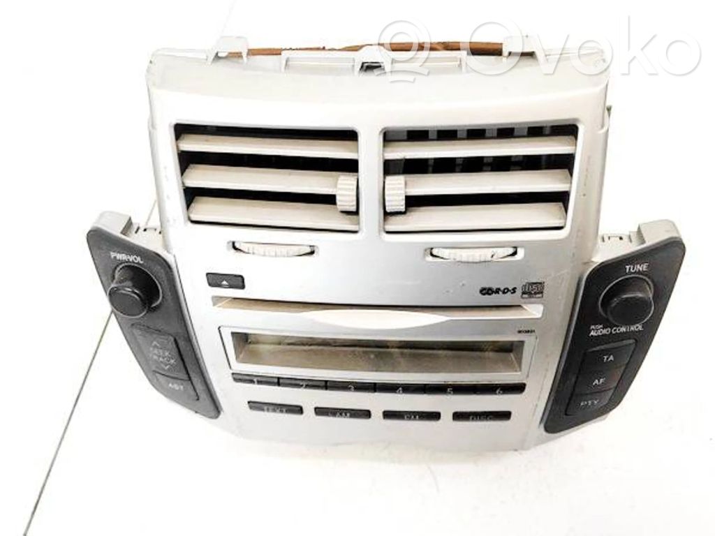 Toyota Yaris Unità principale autoradio/CD/DVD/GPS