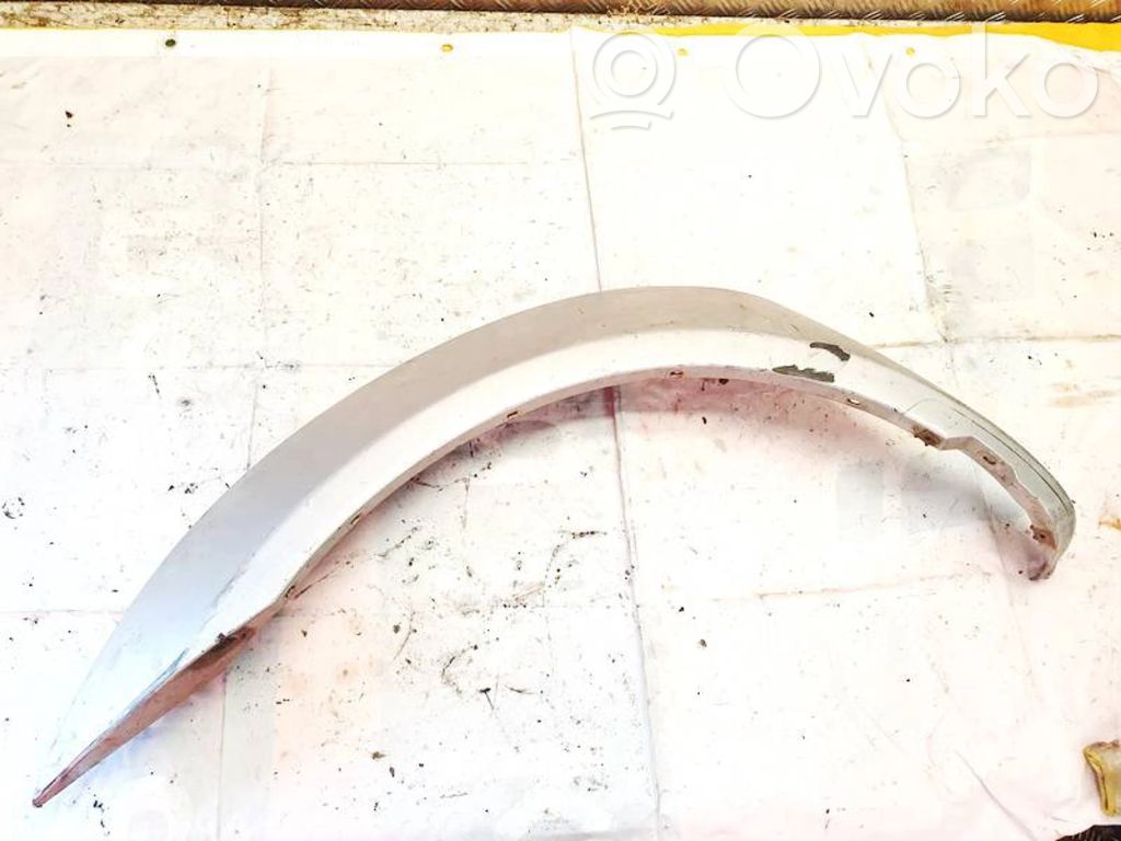 Nissan Navara D22 Rivestimento passaruota anteriore 