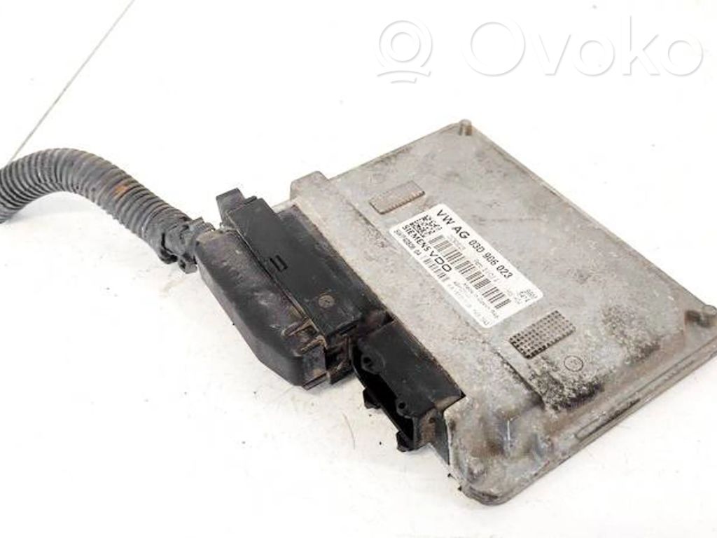Volkswagen Polo IV 9N3 Centralina/modulo del motore 