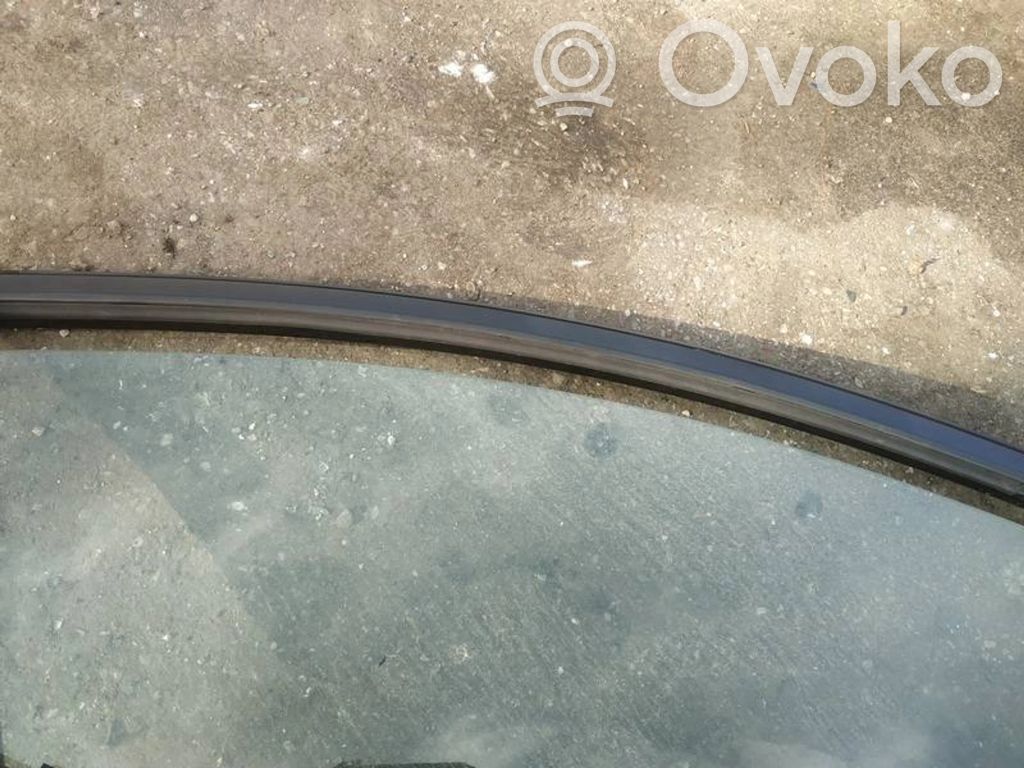 Toyota Corolla Verso AR10 Geam ușă față patru uși