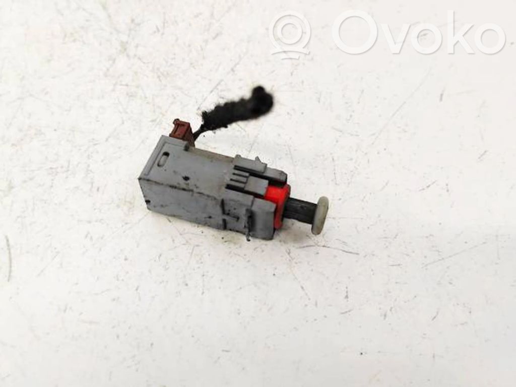 Opel Astra H Interruttore del pedale del freno 