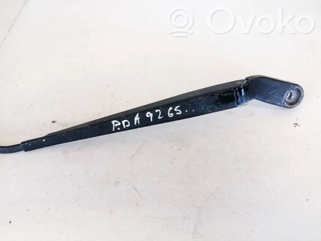 Volkswagen Polo IV 9N3 Ramię wycieraczki szyby przedniej / czołowej