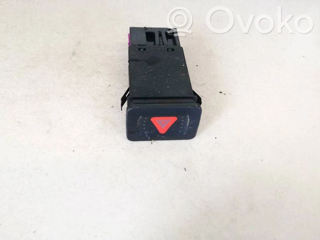 Volkswagen Golf IV Interruttore luci di emergenza