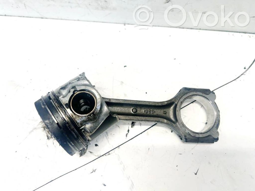 Hyundai Accent Piston avec bielle