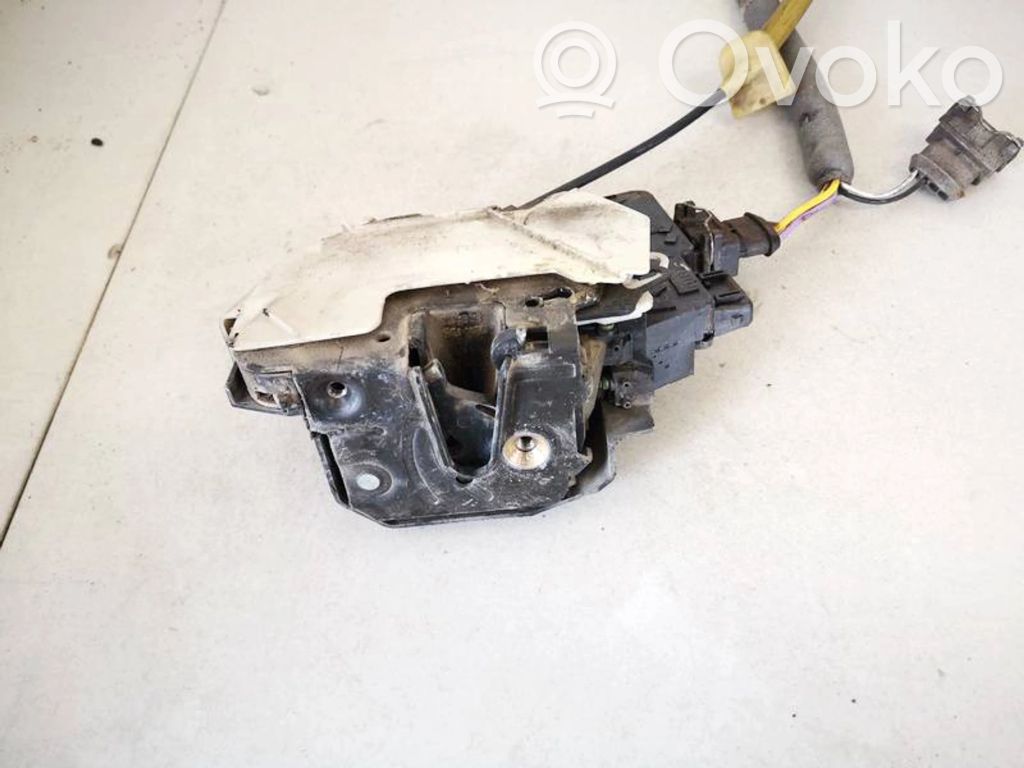 Volvo S70  V70  V70 XC Serratura portiera posteriore 